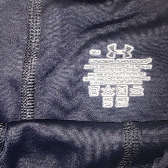 Under Armour black bike shorts women's small. - Picture 2 of 5